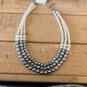 Elegant Pearl and Silver Necklace